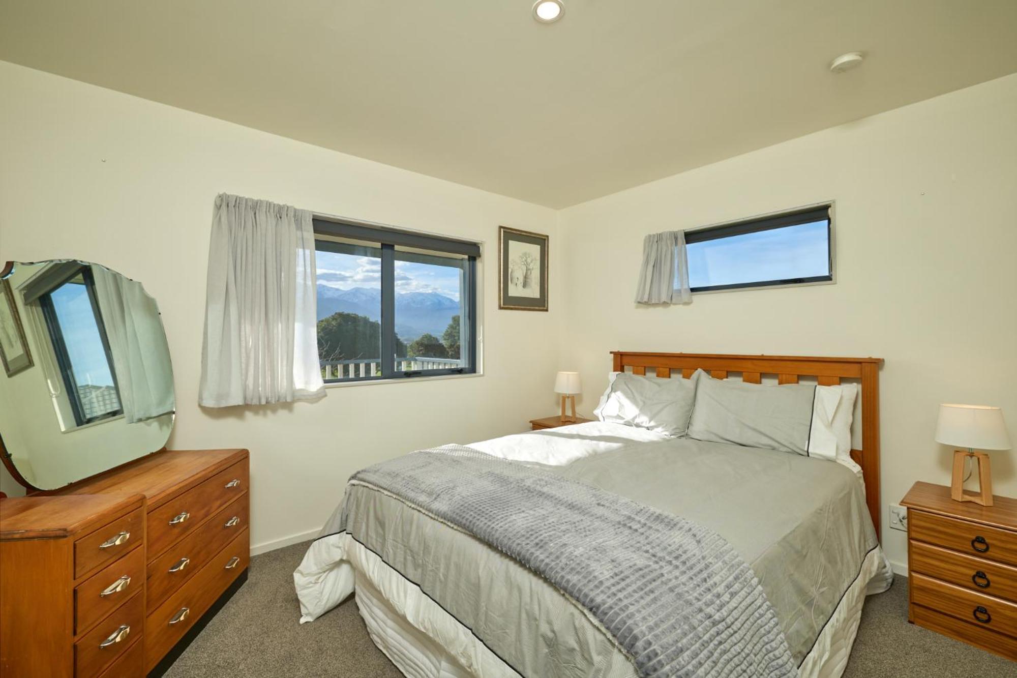 Location With Ocean And Mountain Views Villa Kaikoura Exterior photo